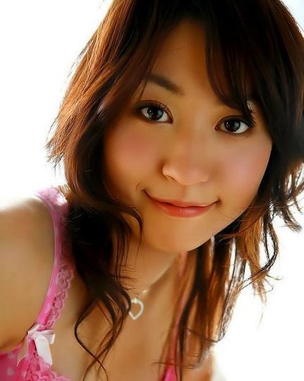 Молоденькая японочка спускает себя на веб камеру